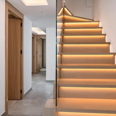 224 -luxury Selection- Puerto Banus Front Line Duplex Penthouse شقة ماربيا