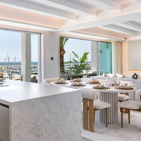224 -luxury Selection- Puerto Banus Front Line Duplex Penthouse Апартаменти Марбелья