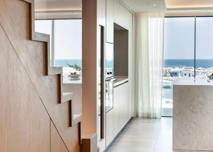 224 -luxury Selection- Puerto Banus Front Line Duplex Penthouse شقة *